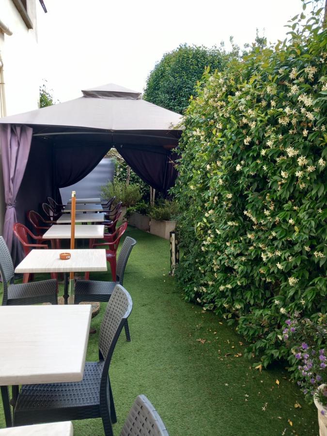 Hotel Restaurant O Regal Villeneuve-sur-Lot Exteriör bild